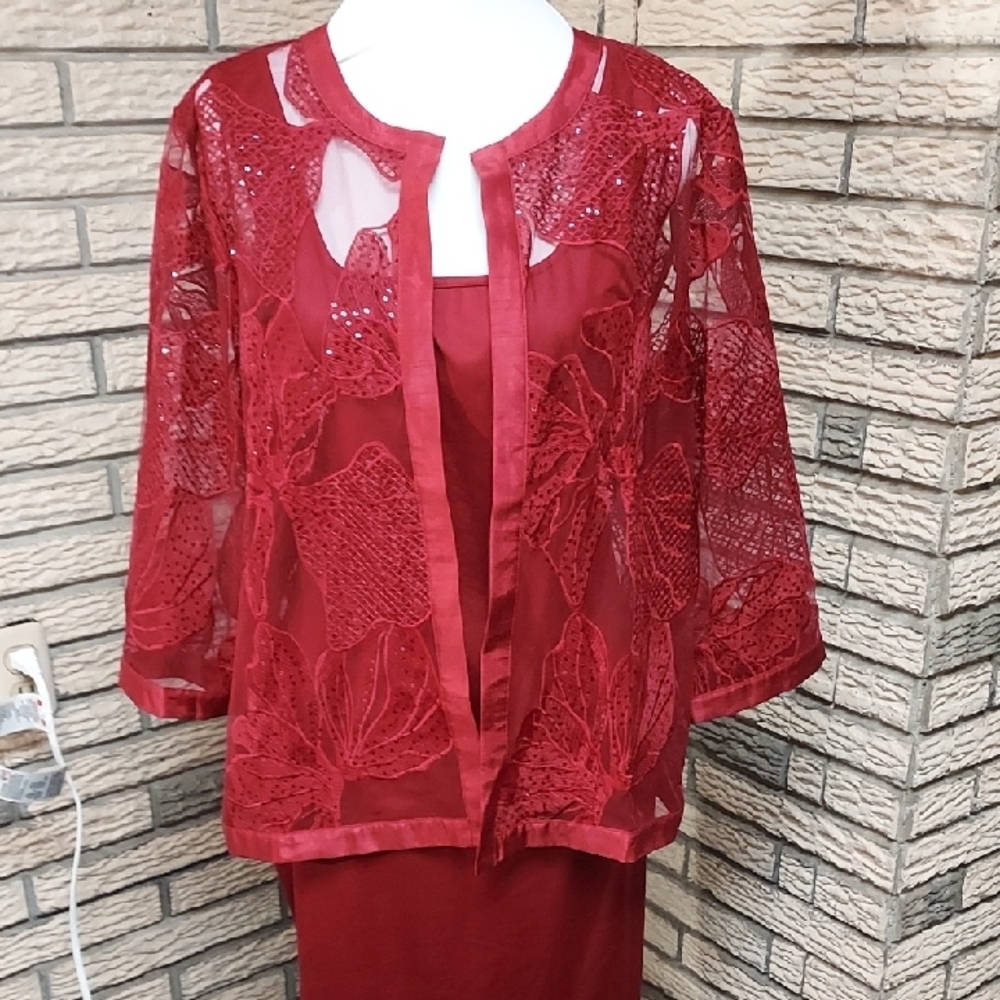 NWT Chicos Travelers Elegant Red Lace Overlay with Dress Cherry Color Sz 2 - Picture 1 of 15